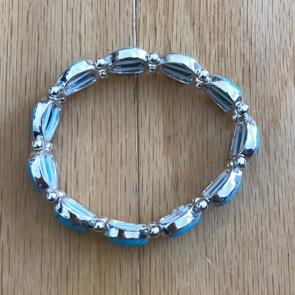 Turquoise stretch bracelet - Picture 2 of 3